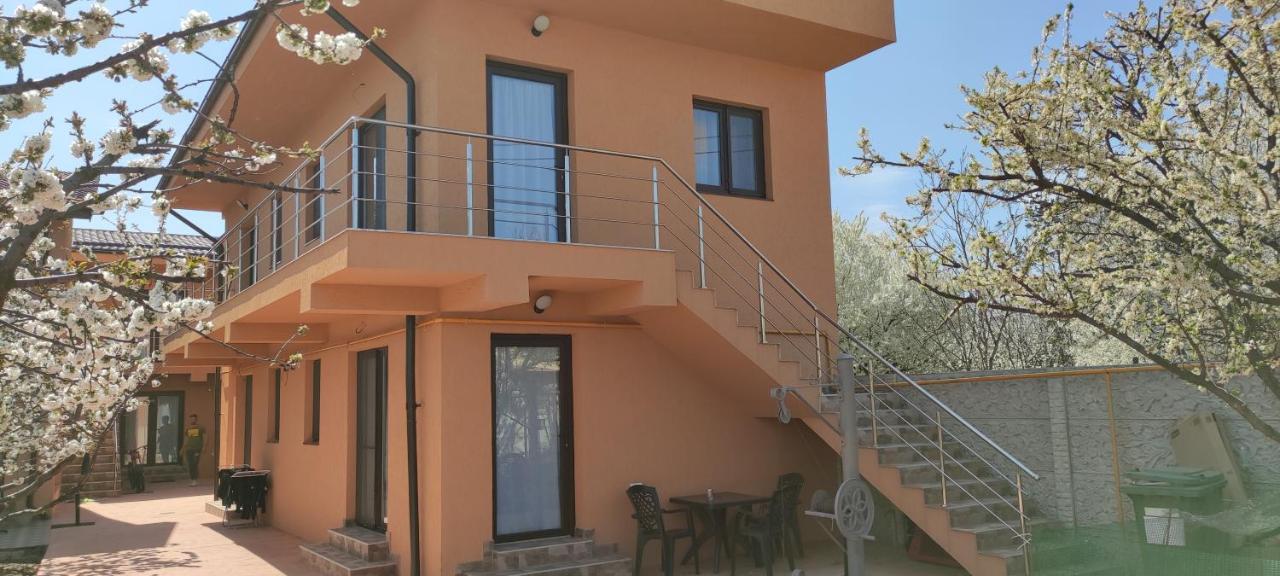Home Naya Bucharest Exterior photo